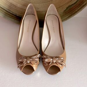 Etienne Aigner short wedge heels Size 9.5